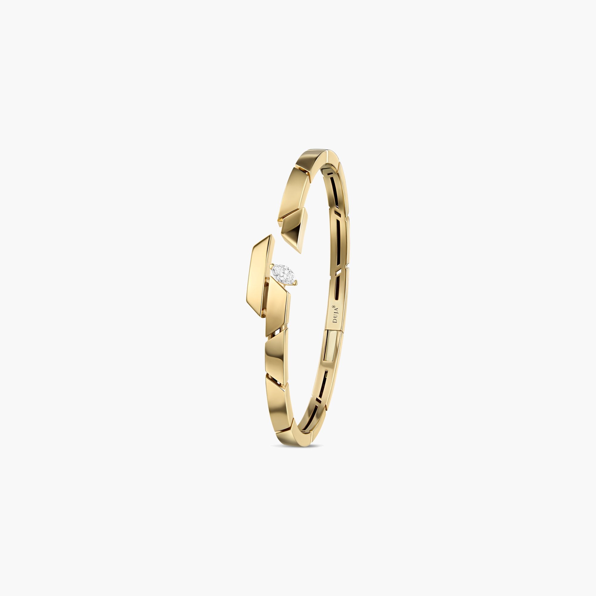 MUSE Bangle- in yellow gold