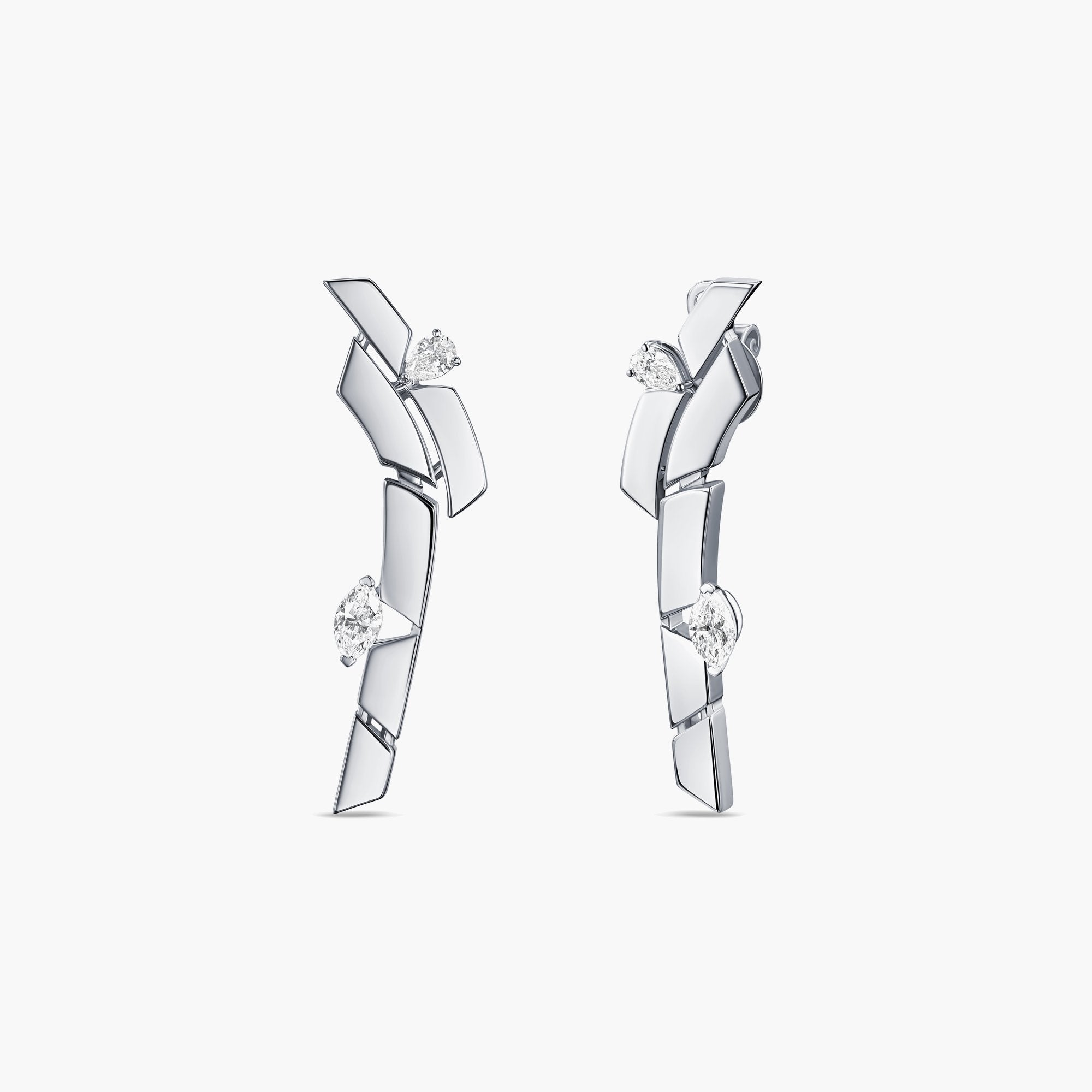 MUSE Earring- in yellow gold